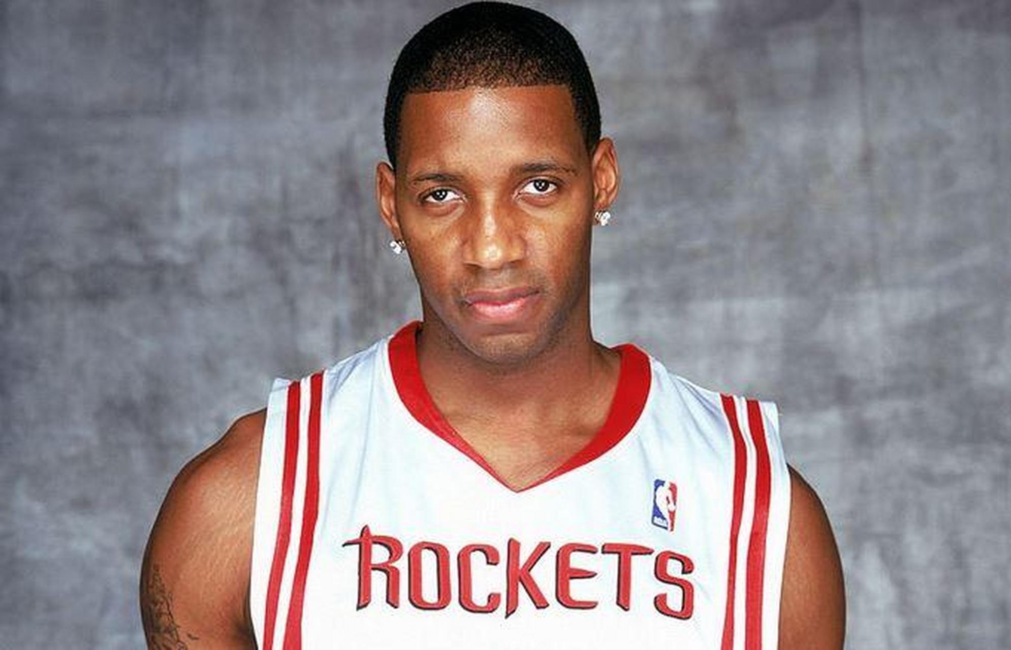 03米),既能打得像得分后卫,也能打得像小前锋.