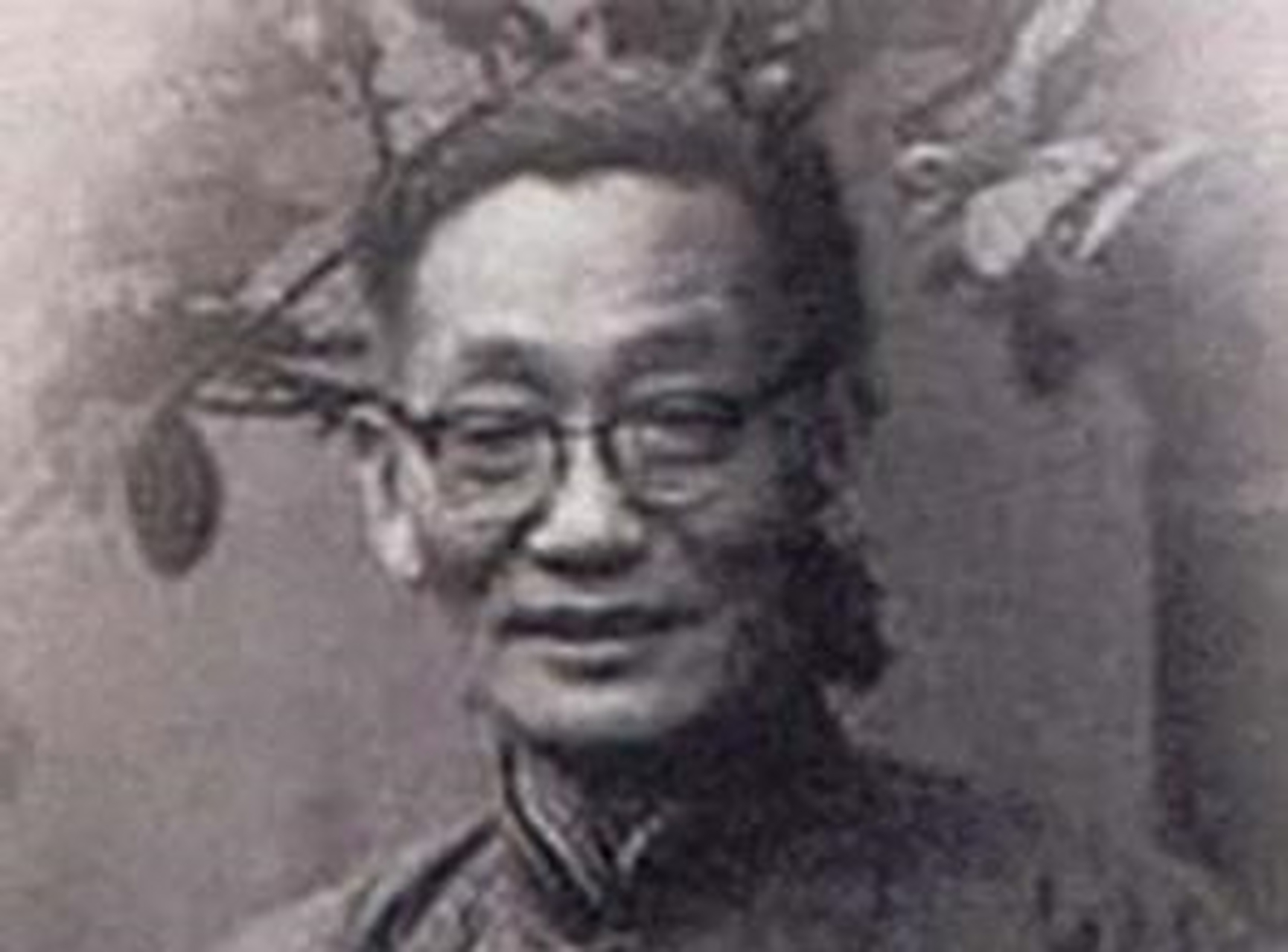 1949年初,郭廷以再次赴台,联络中大迁校事宜,因船票难得未能返回大陆.