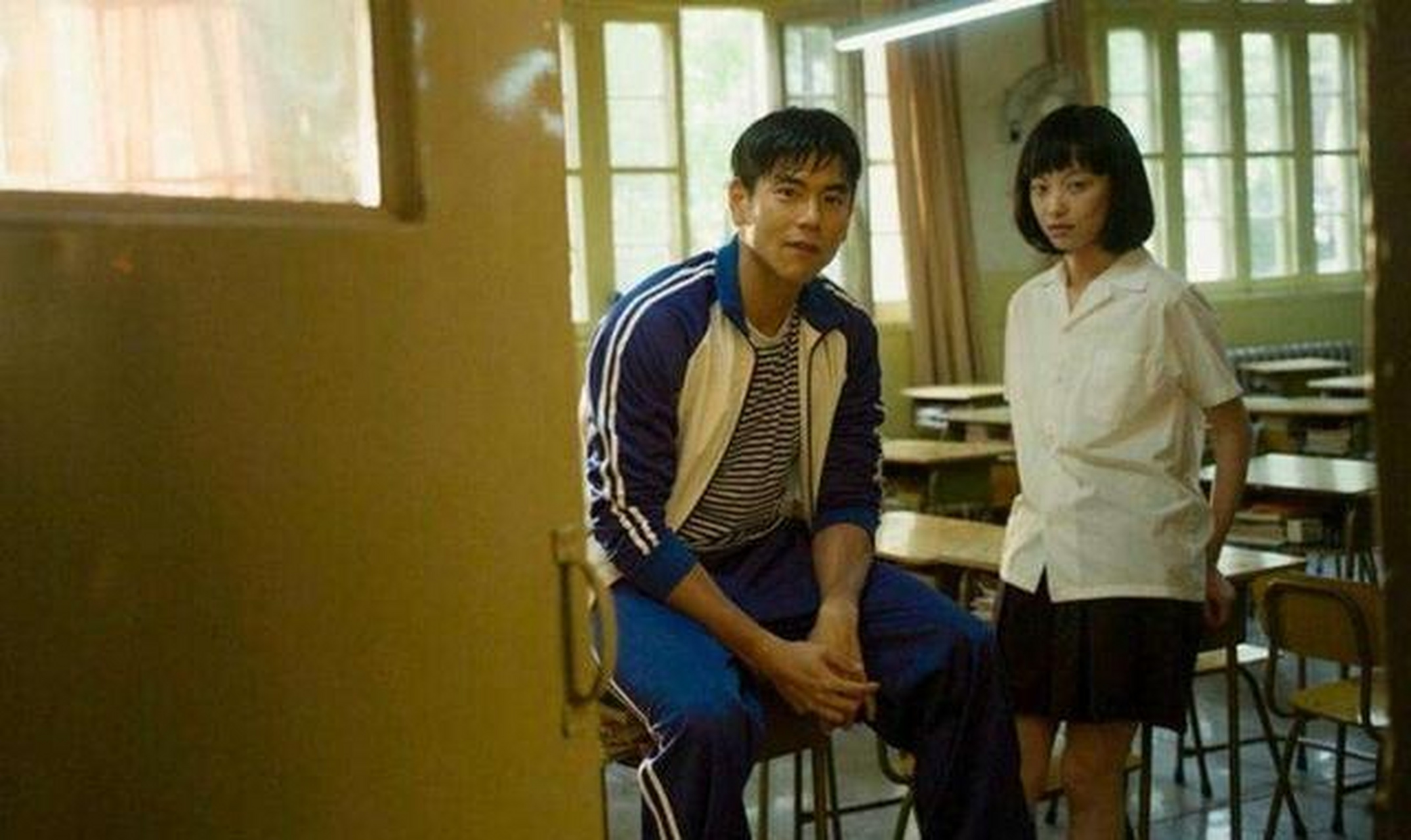 由彭于晏,陈伟霆,迪丽热巴主演的电视剧《龙虎5世》,这部剧呢也是有40