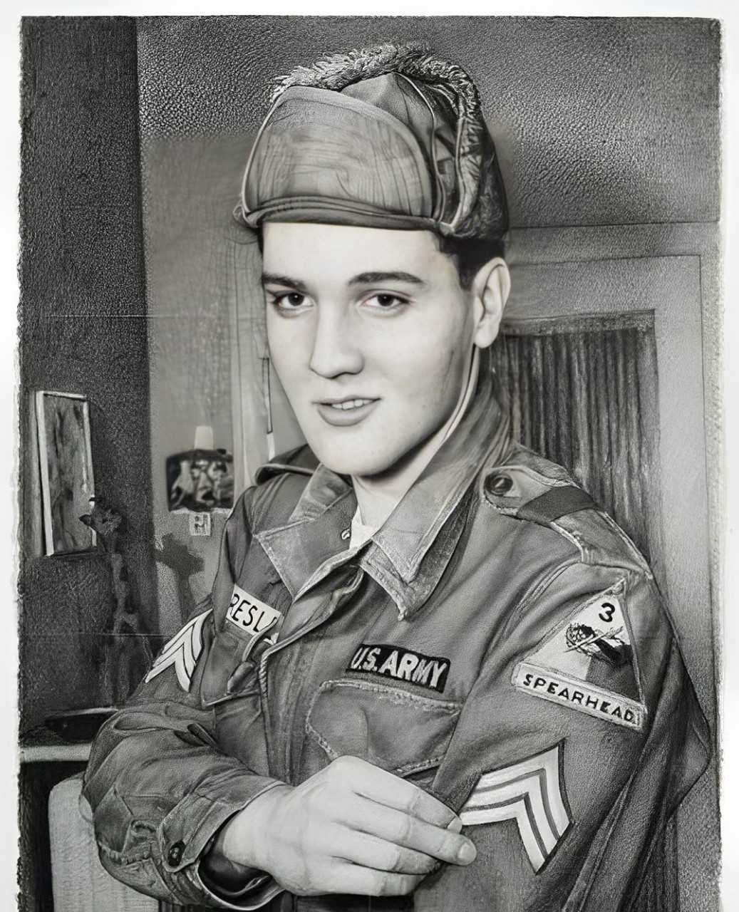 1958年,埃爾維斯·普雷斯利elvis presley穿著軍裝