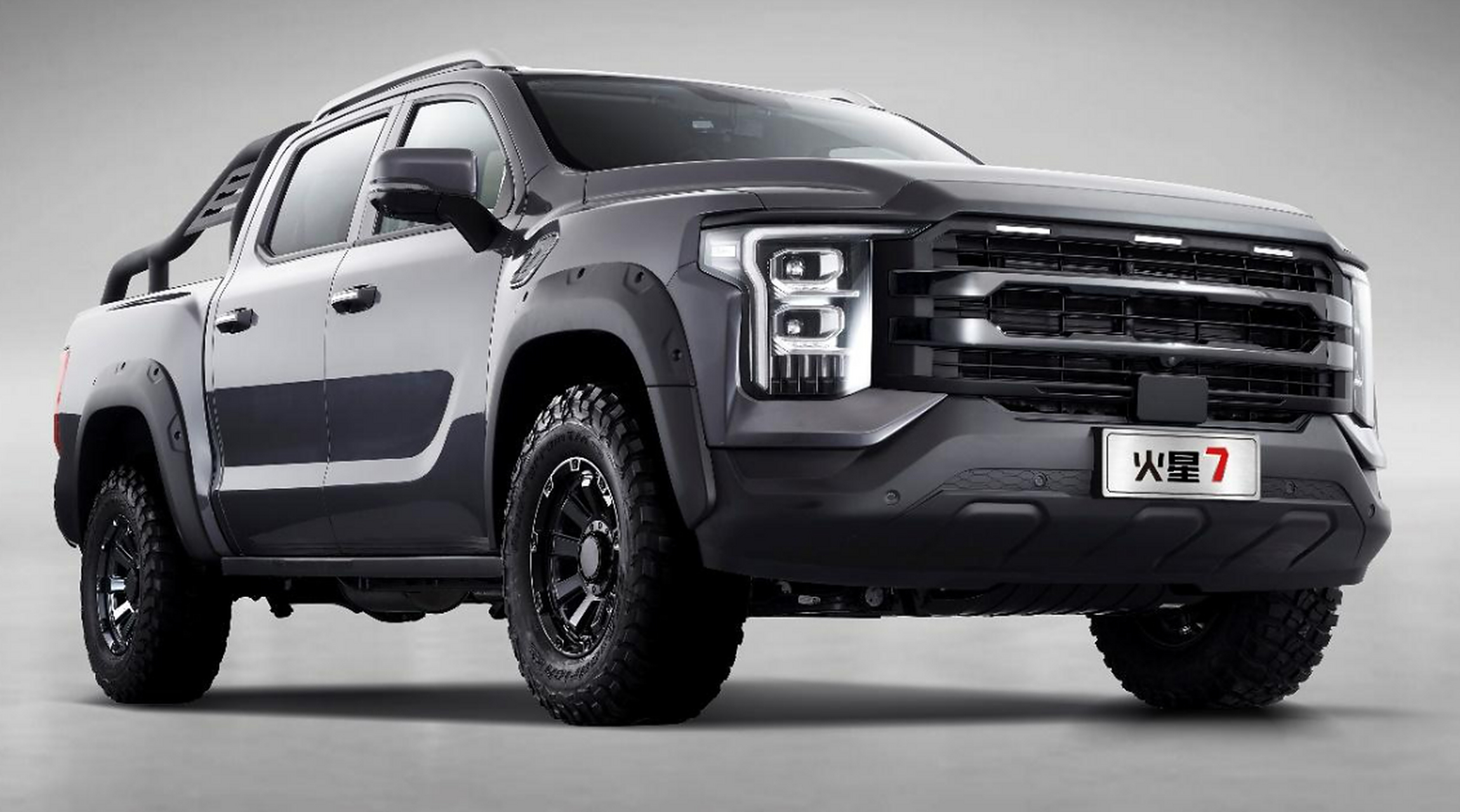 其基于福田全尺寸皮卡平台开发,动力系统可选2.