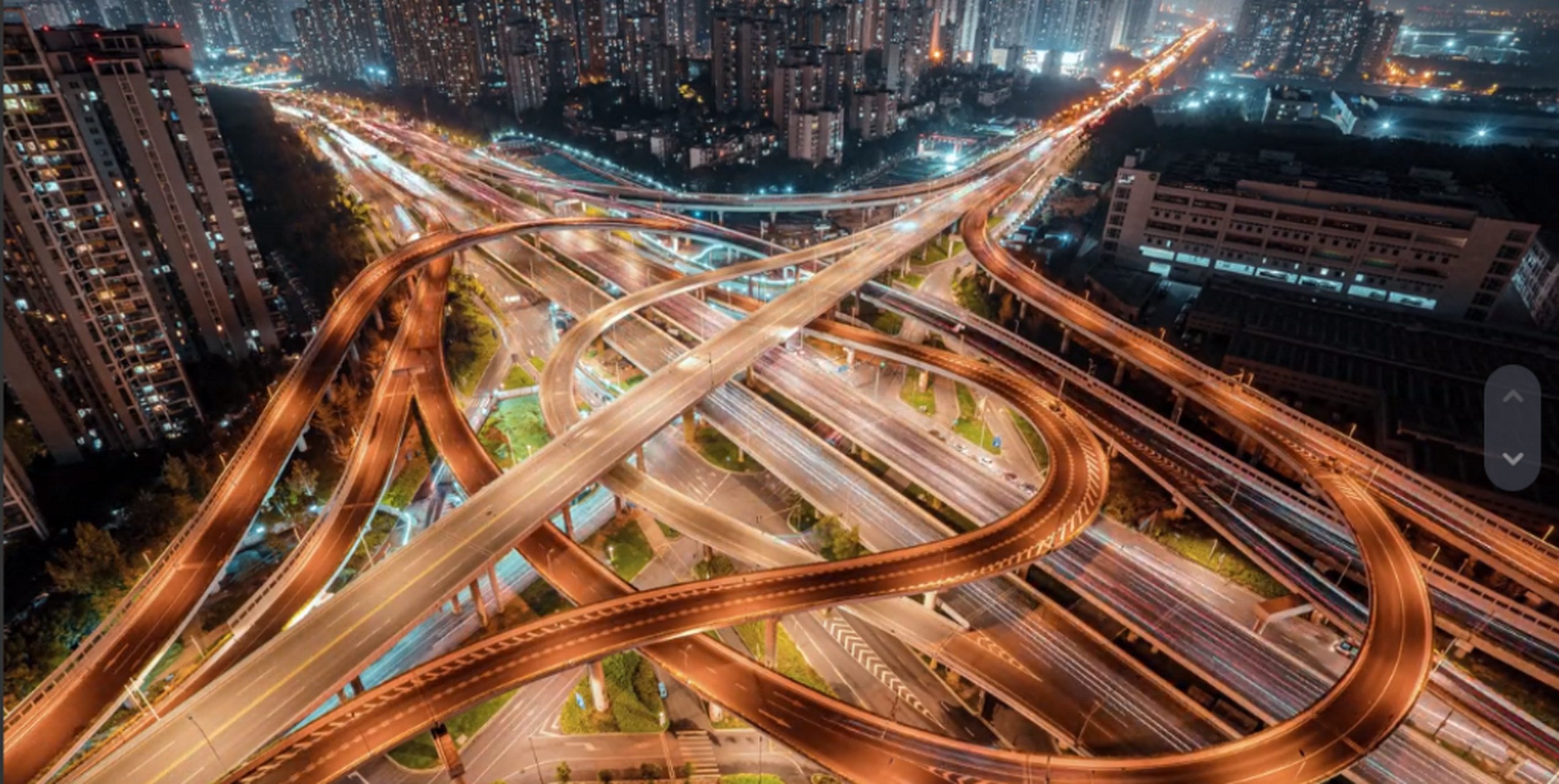 成都立交桥各有特色,值得一看,白天与黑夜视觉效果完全不一样!