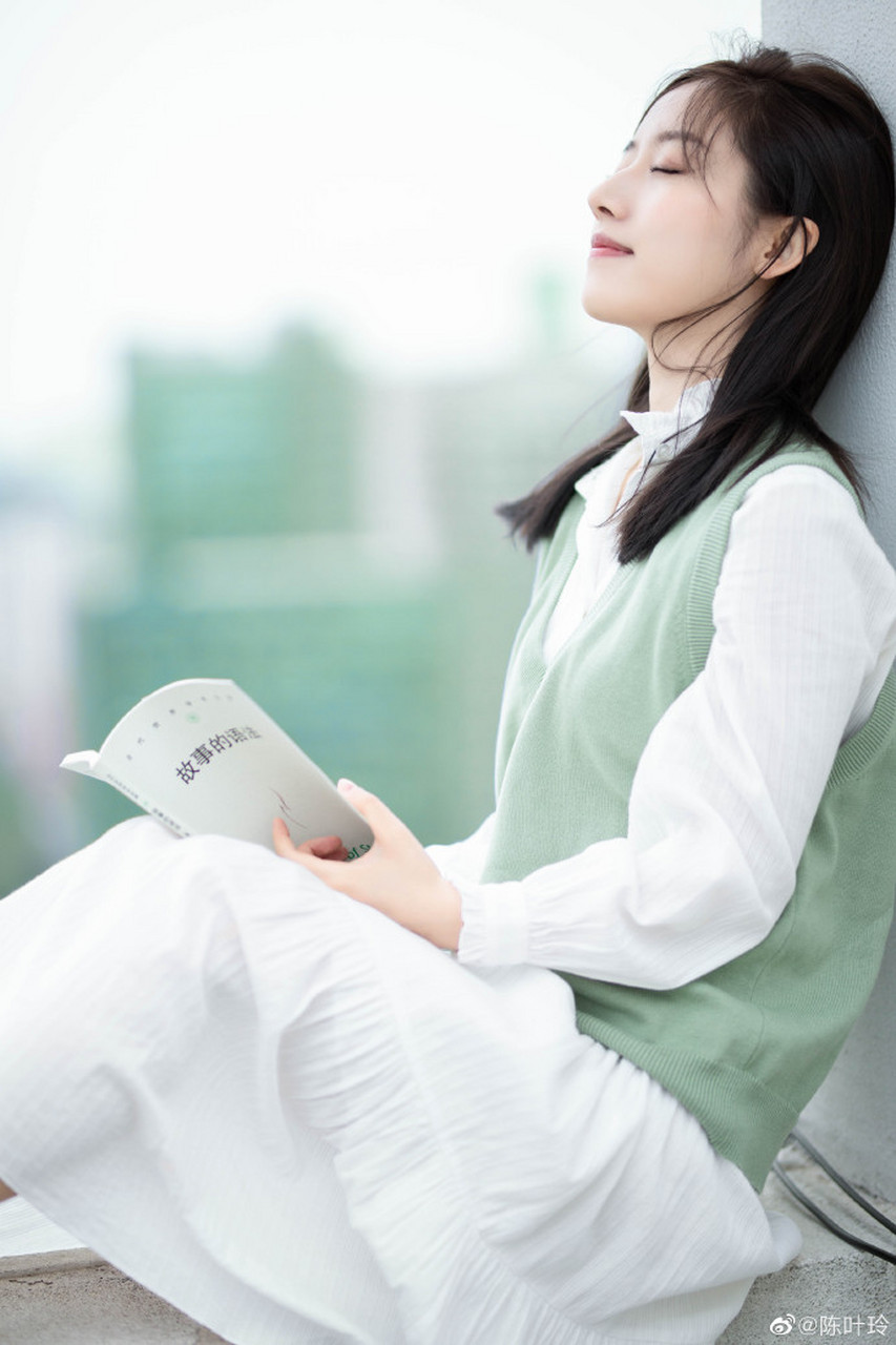 陈叶玲清秀美图