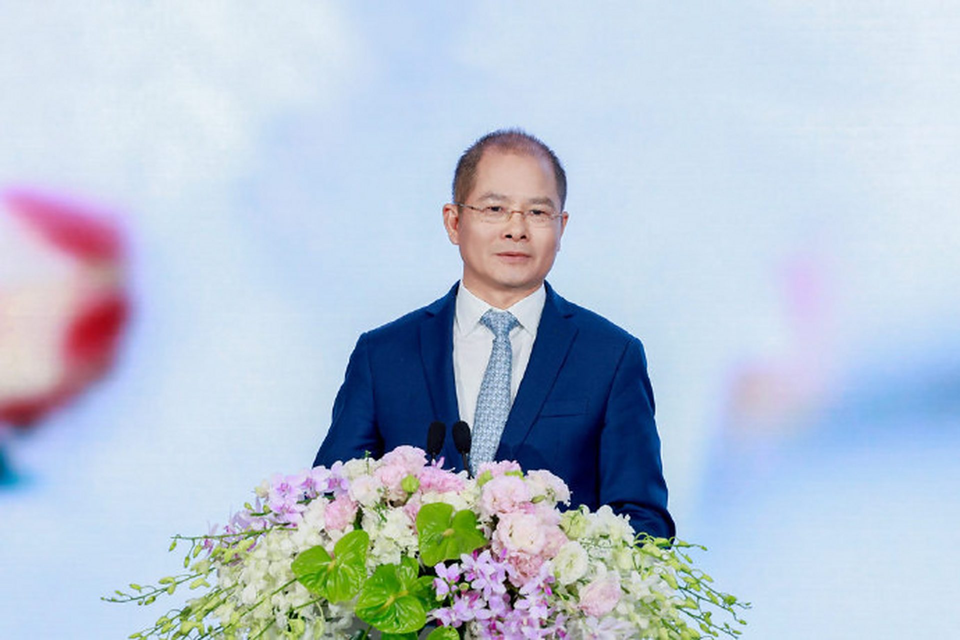 华为轮值董事长徐直军:要等美国商务部许可】#华为回应5g手机何时回归