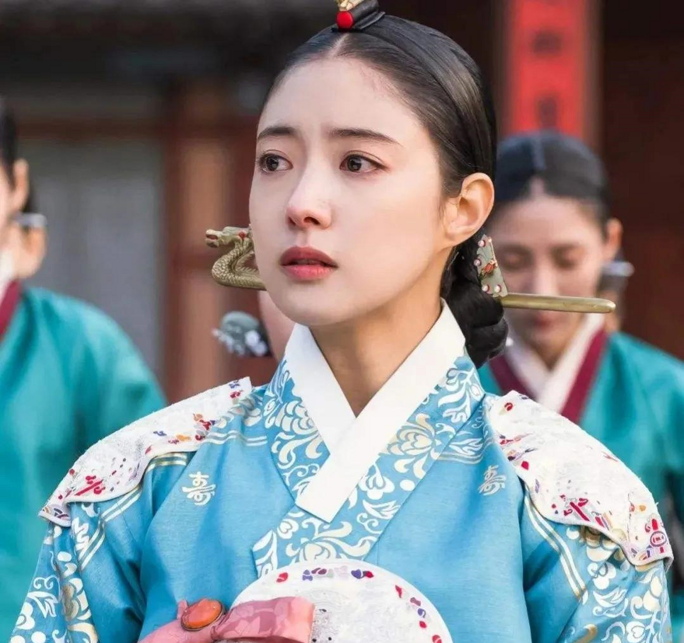 朝鲜正祖最宠爱的妃嫔—宫女出身的宜嫔成氏 大家好,今天给大家介绍的