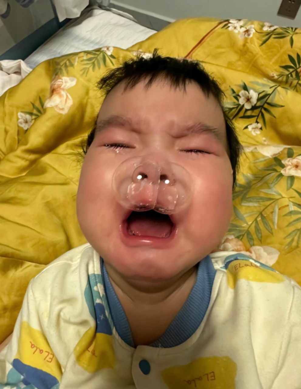 鼻涕泡泡都在努力[笑哭]