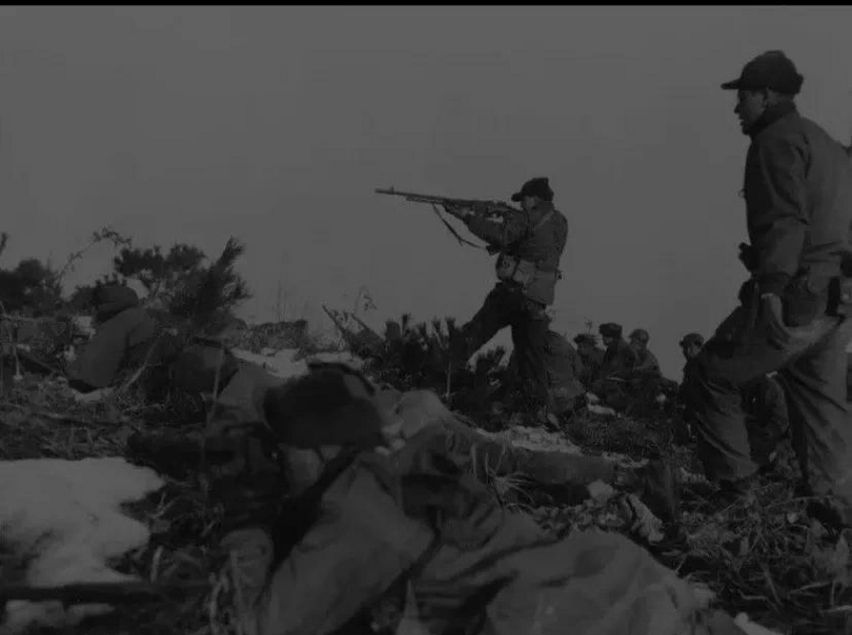 1951年2月,338团胡光率队插入敌后,为躲避敌机,他们抄山路行军,山陡路