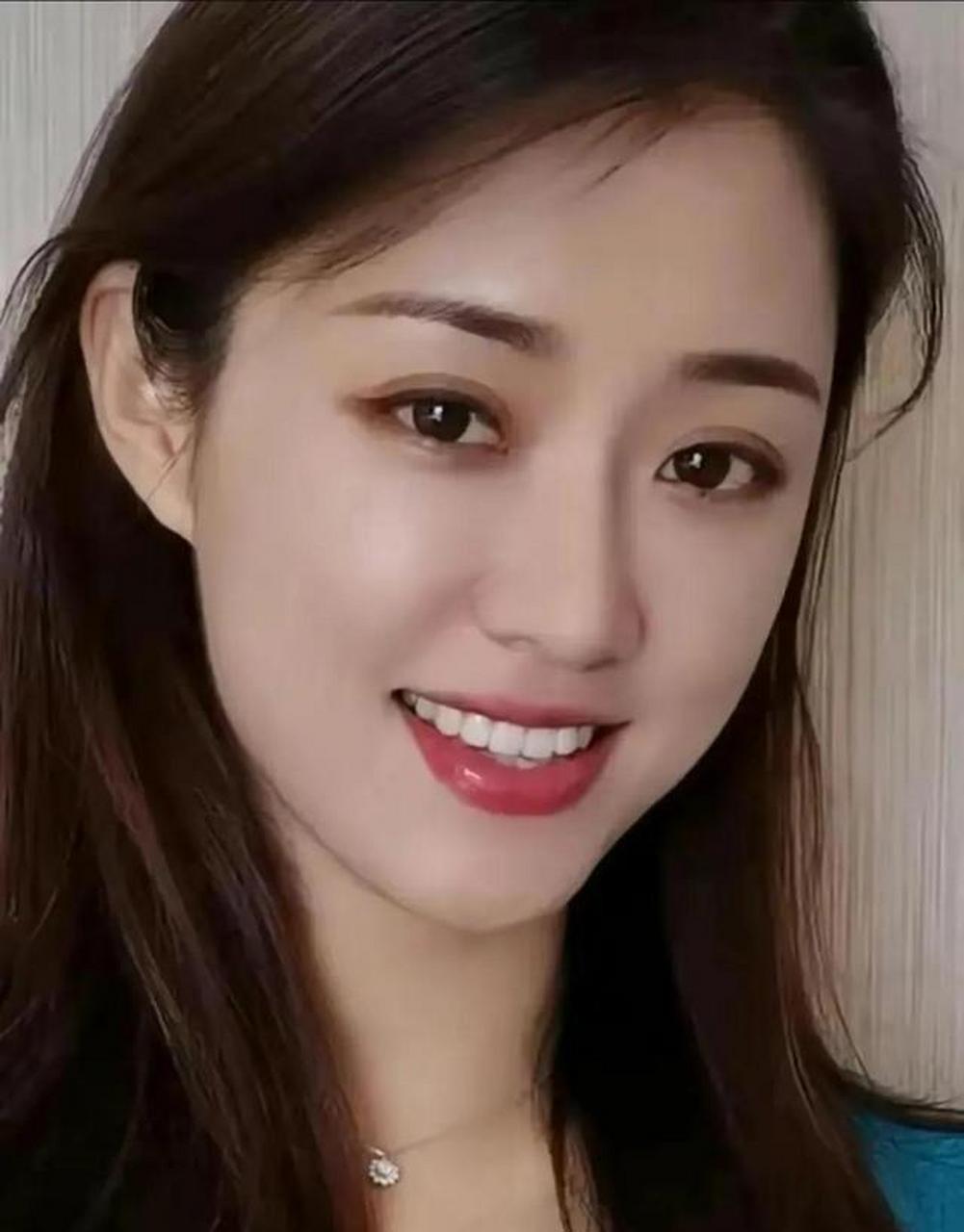 网红三妮阿姨绝美照片