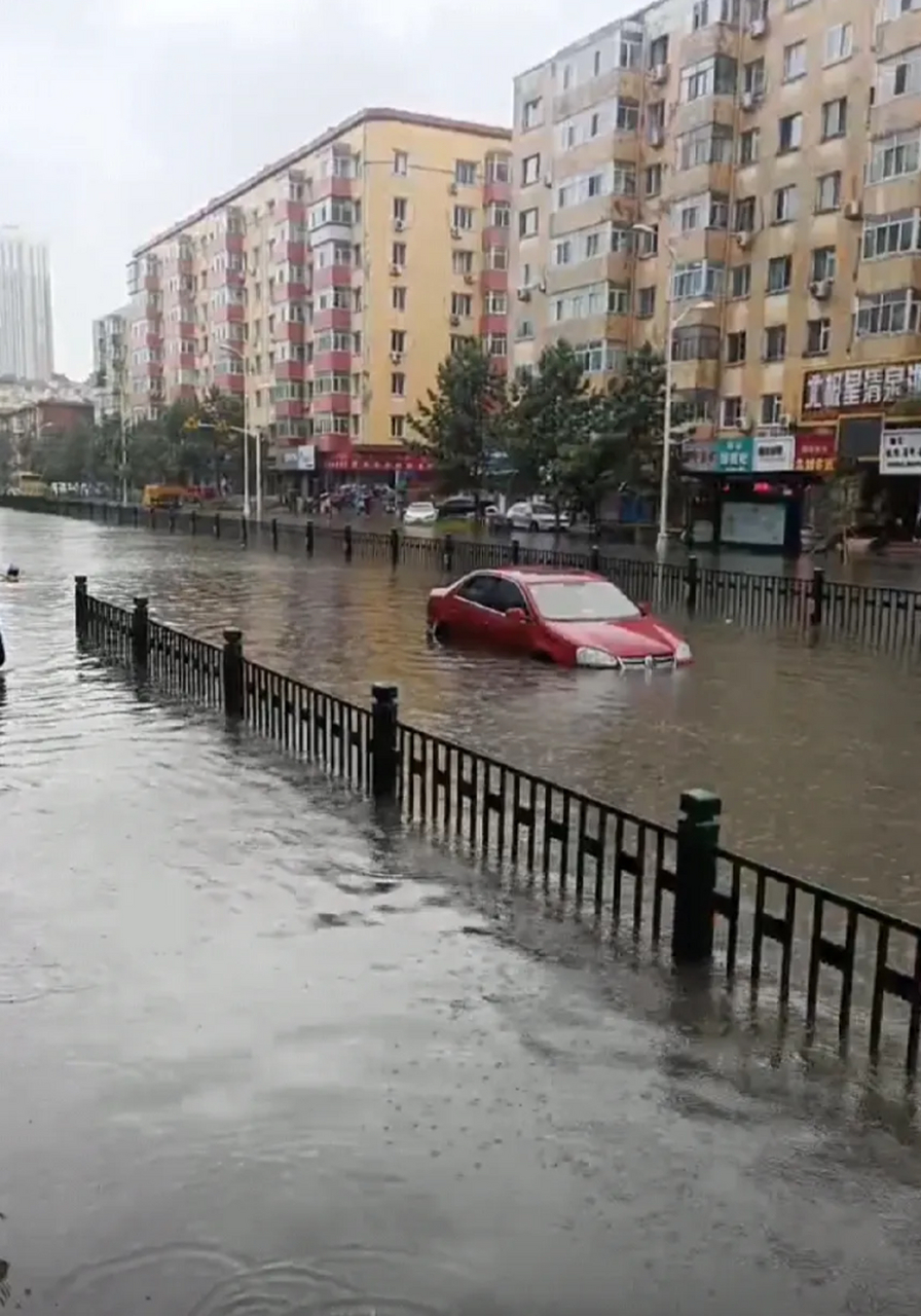 黑龙江多地暴雨红色预警!7天连雨!