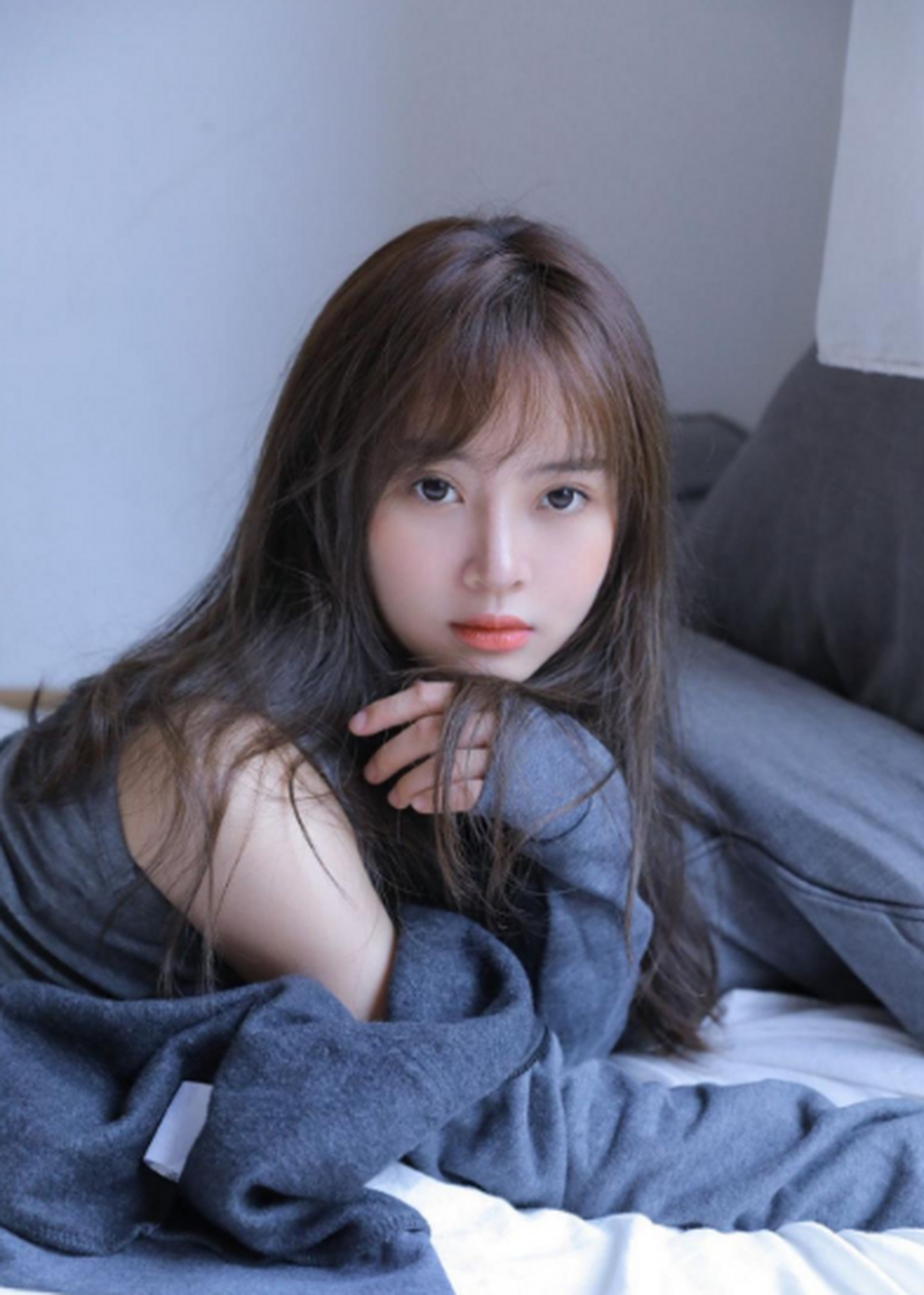 气质清纯的美女