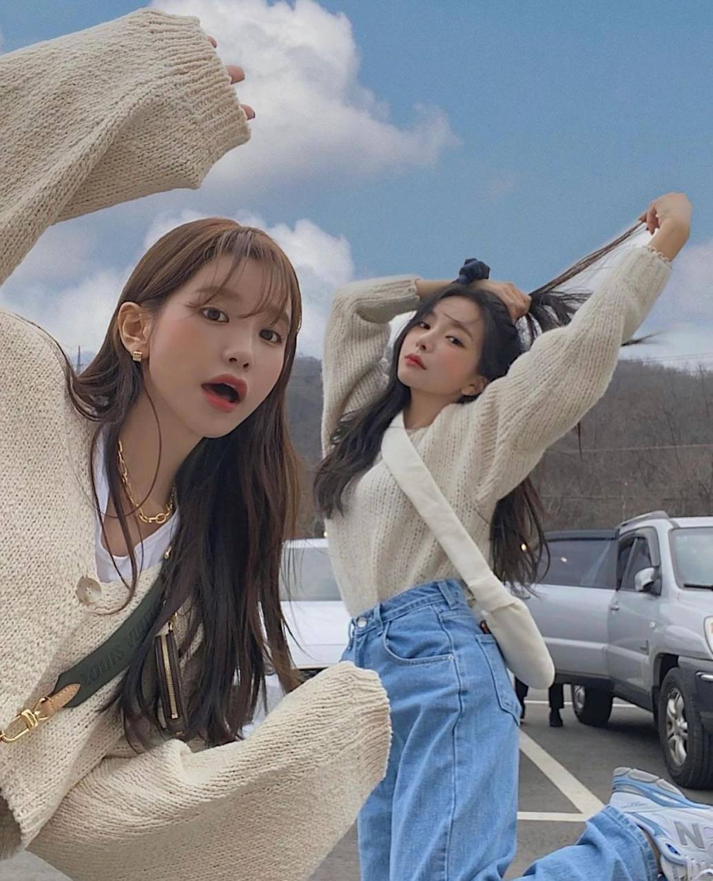 ins风合照灵感|韩女真会拍和好朋友拍照姿势 和小姐妹合影创意pose,主