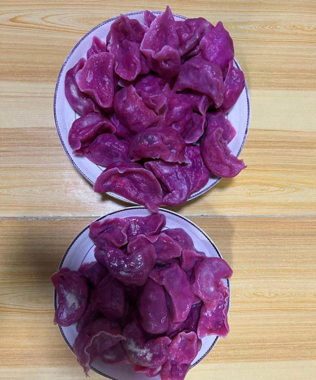 火龙果饺子成功,我离大厨不远了 #中国版chatgpt来了# #搞笑趣味图