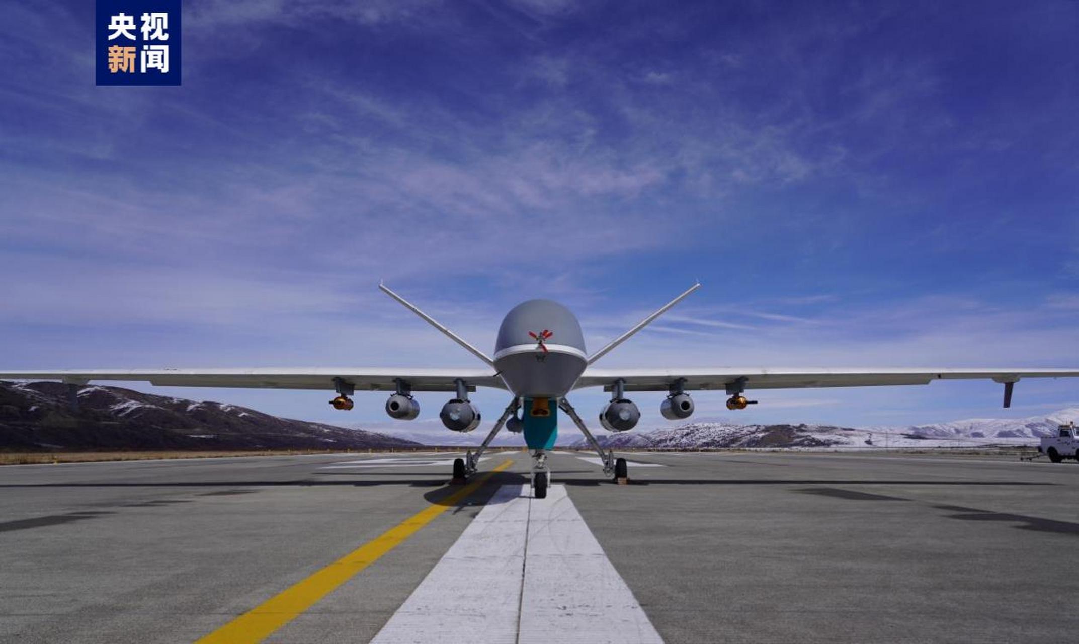 【翼龙-2h气象型无人机连续执行人工增雨(雪)作业】 近日,由航空工业