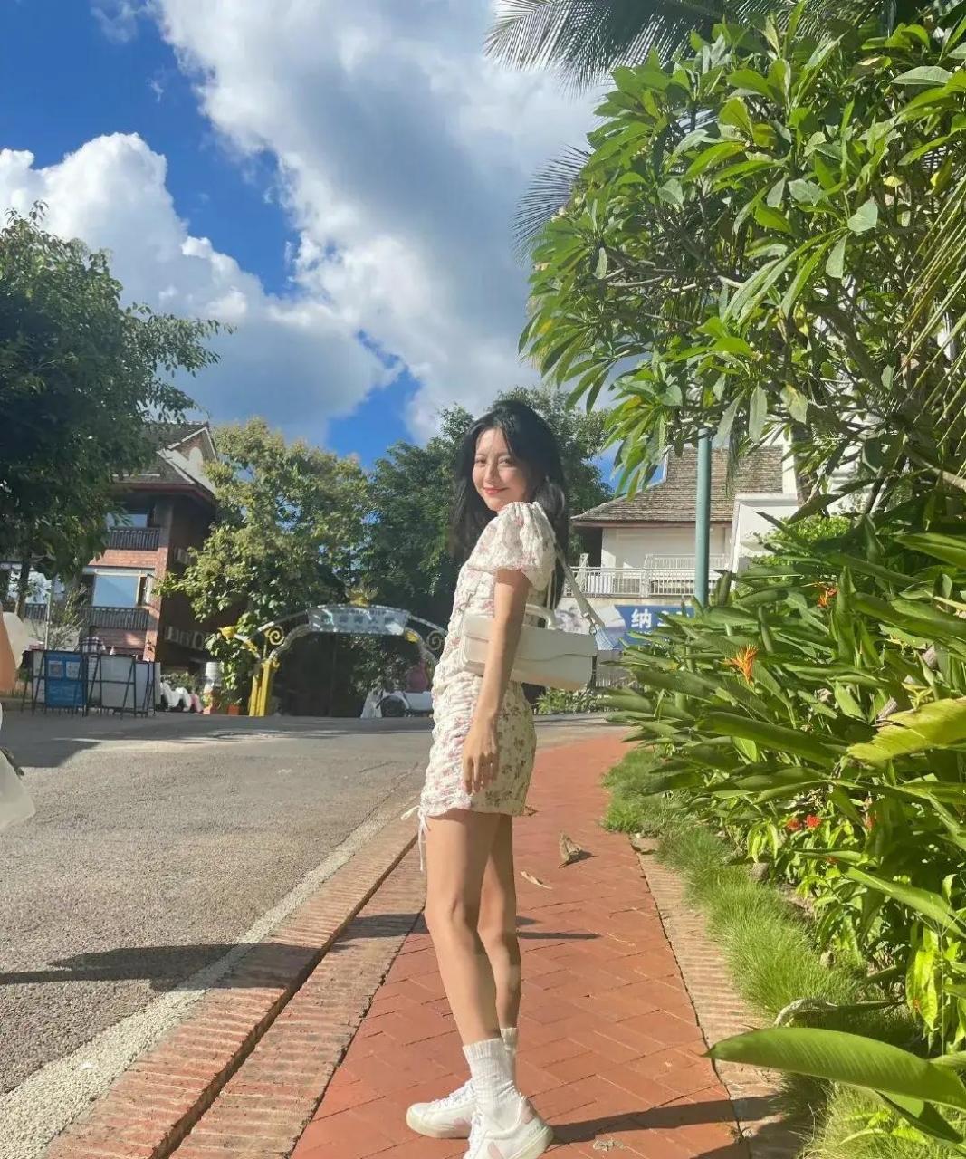 包贝尔的媳妇包文婧,有人喜欢她吗?