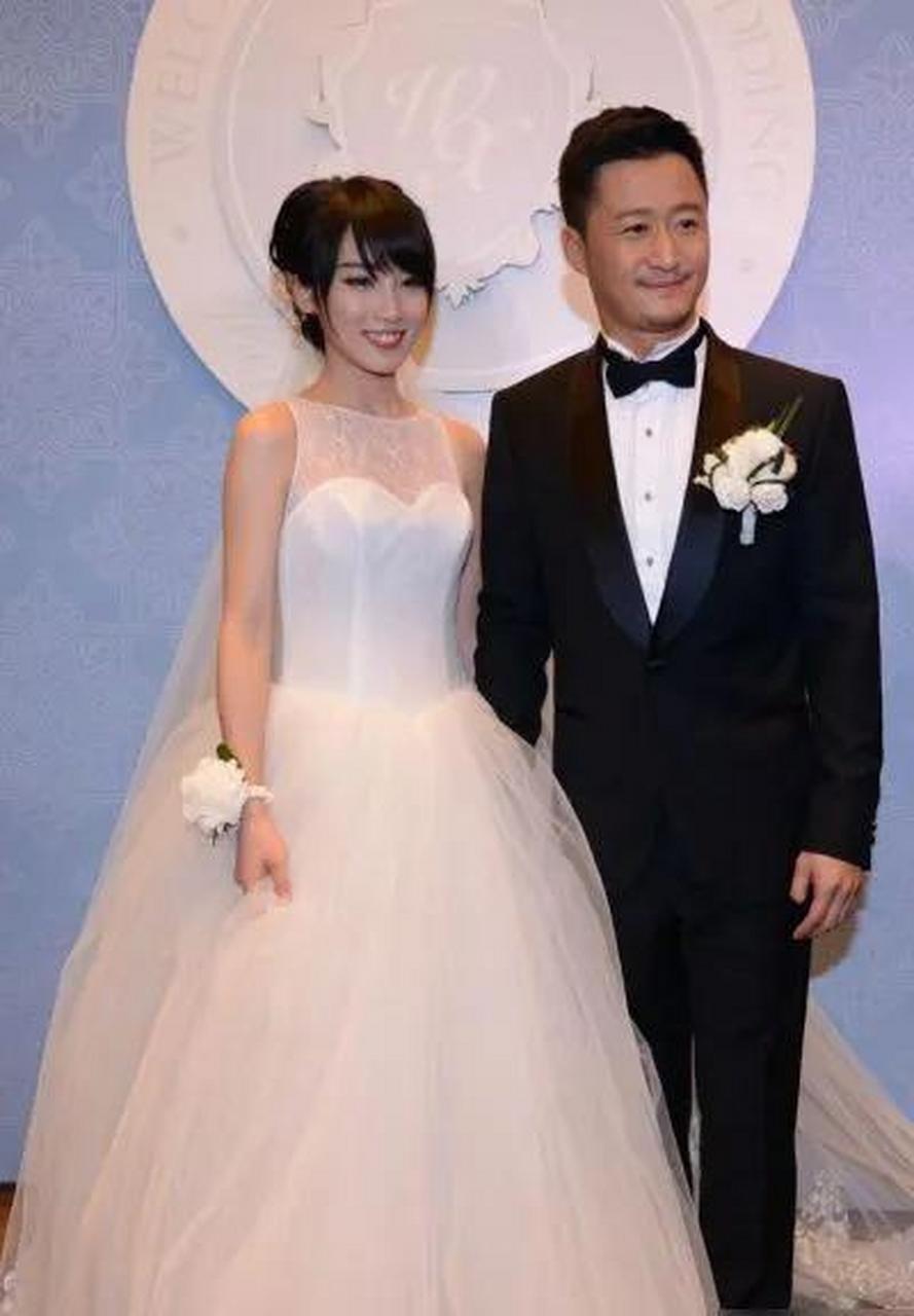 领动计划 吴京和媳妇的恩爱合影照 夫妻同心 其利断金 羡慕他们