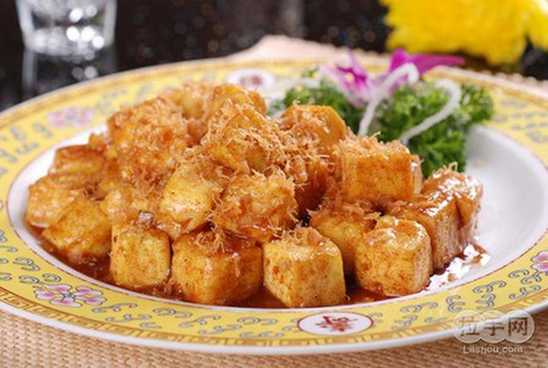 美好生活家##美食教程#总督豆腐是河北保定的一道地方传统名菜,属