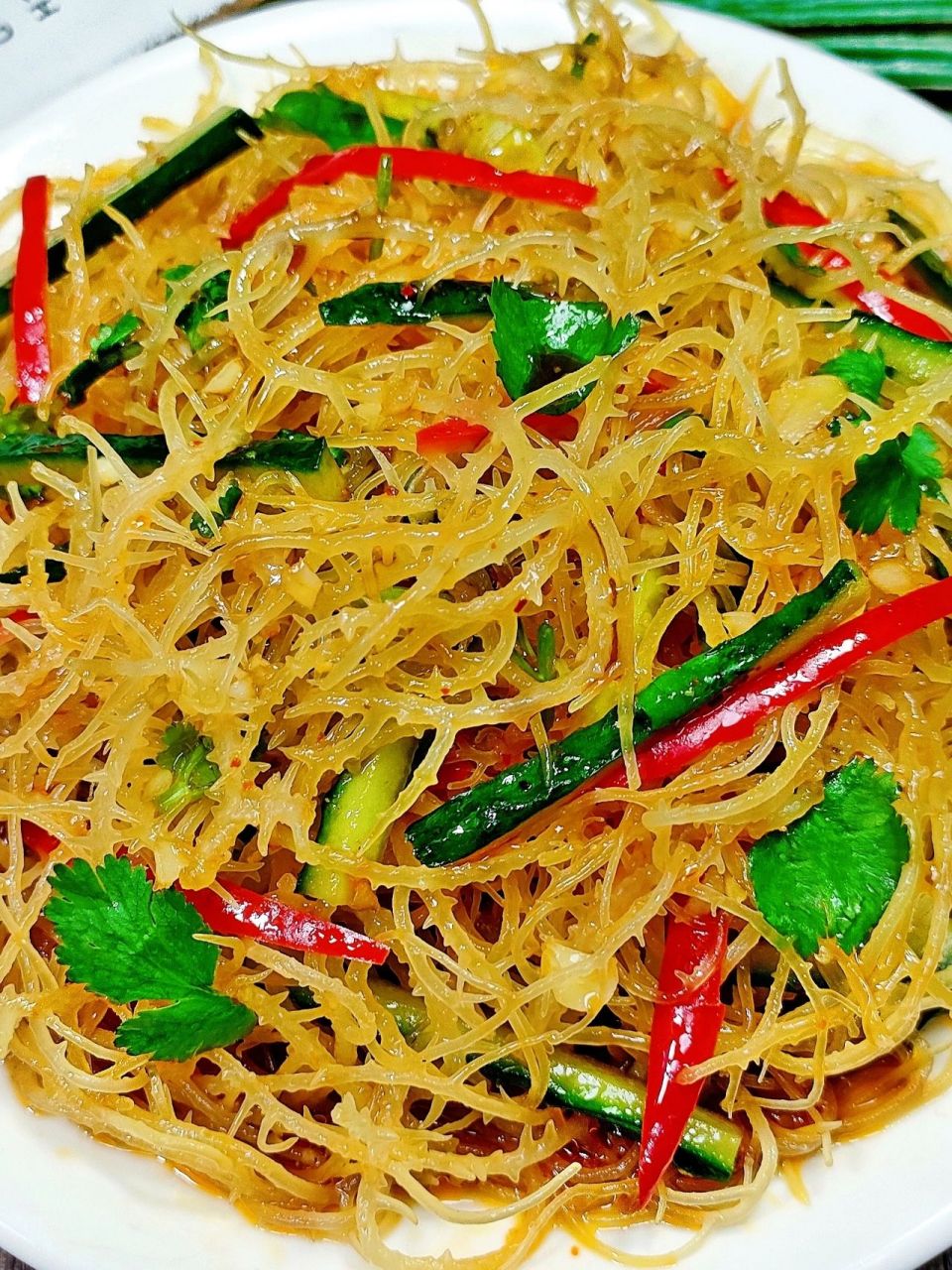 低脂低卡凉拌龙须菜,爽口又解腻 今天分享超简单的凉拌龙须菜,爽脆