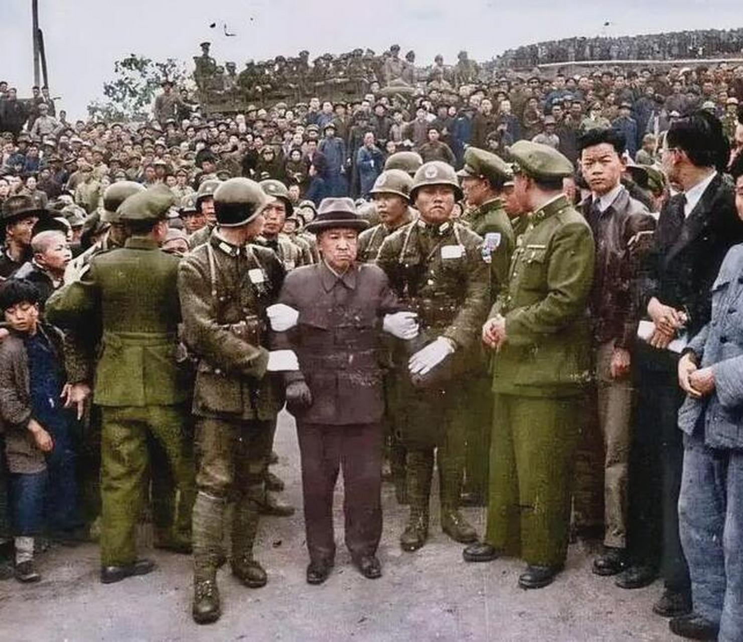 1947年4月,南京郊外刑场,谷寿夫作为死刑犯被执行枪决.