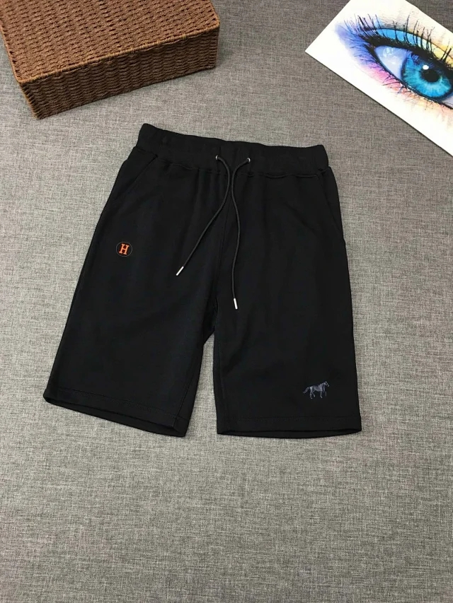 爱马仕休闲短裤,时尚先锋