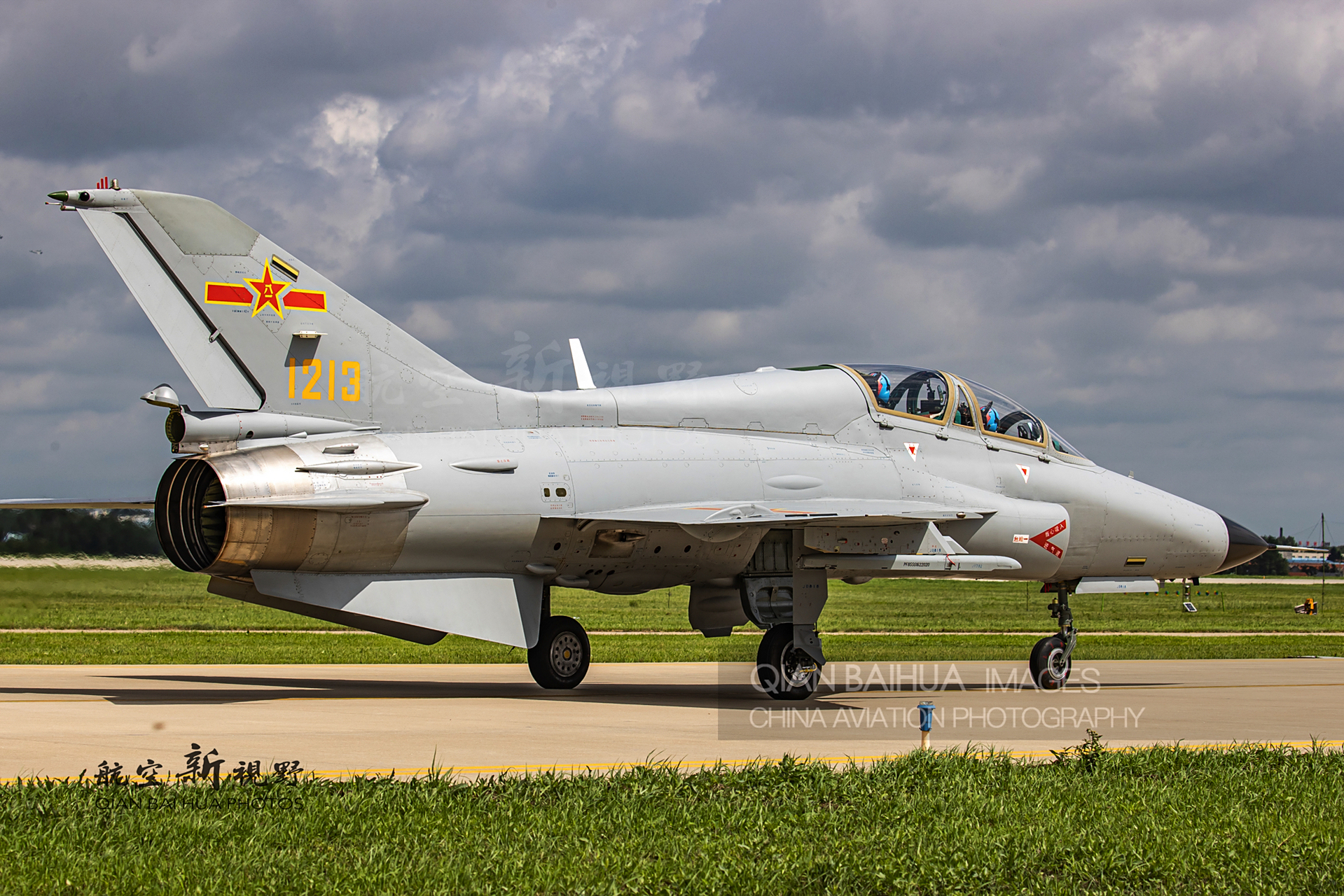 空军某部装备的歼教-9战斗机,当年原因为这款高级教练机只是过渡产品