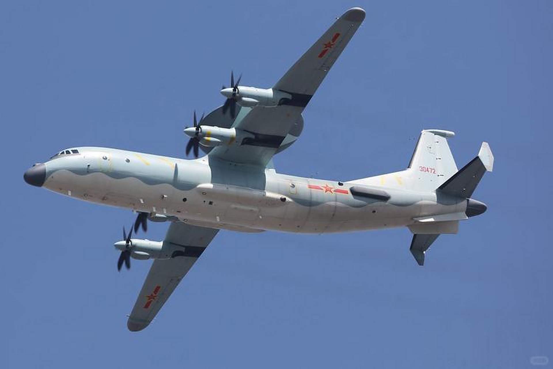 中国歼16d  歼16d电子战飞机2015年首飞,在2021年珠海航展上首次亮相.