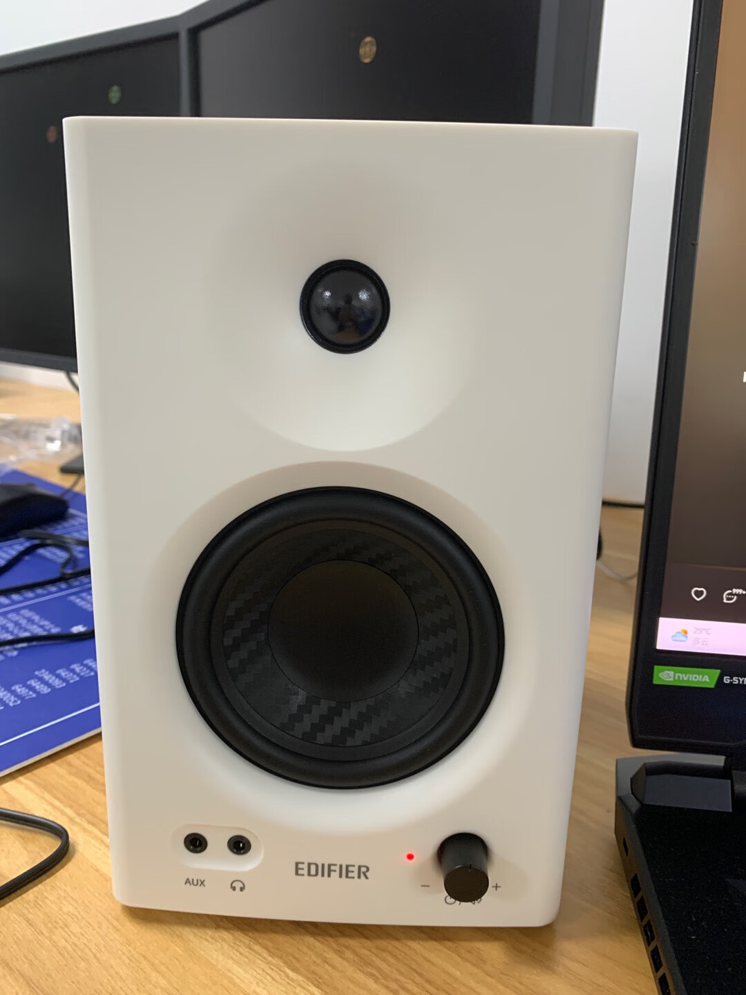 0音箱 hifi音质 多媒体电脑电视音响 桌面音响 白色是一款备受欢迎的