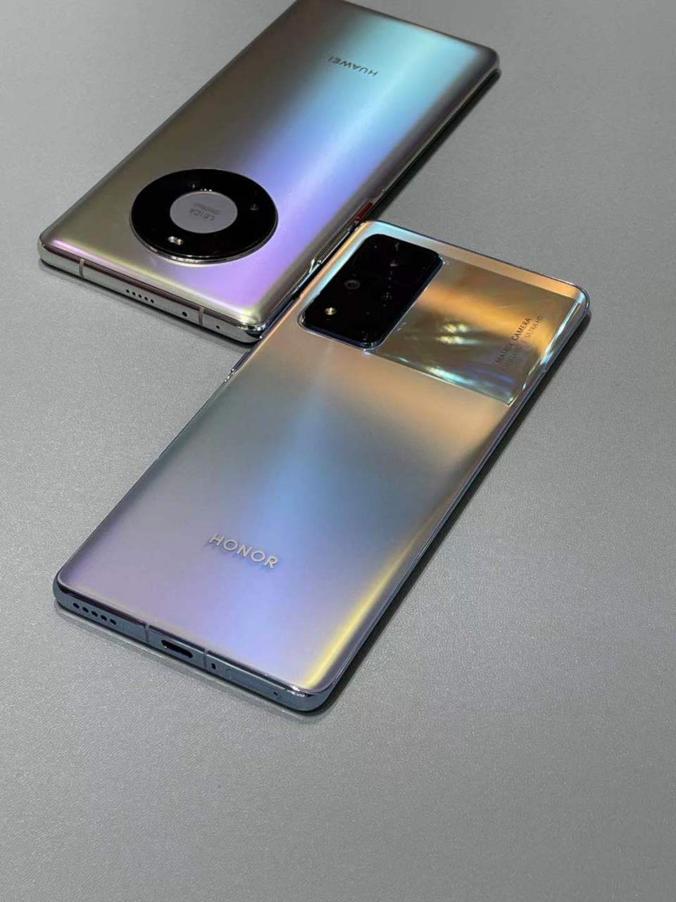 荣耀v40真机图来了,看了这外观是不是商务风十足,独立出来的荣耀,v