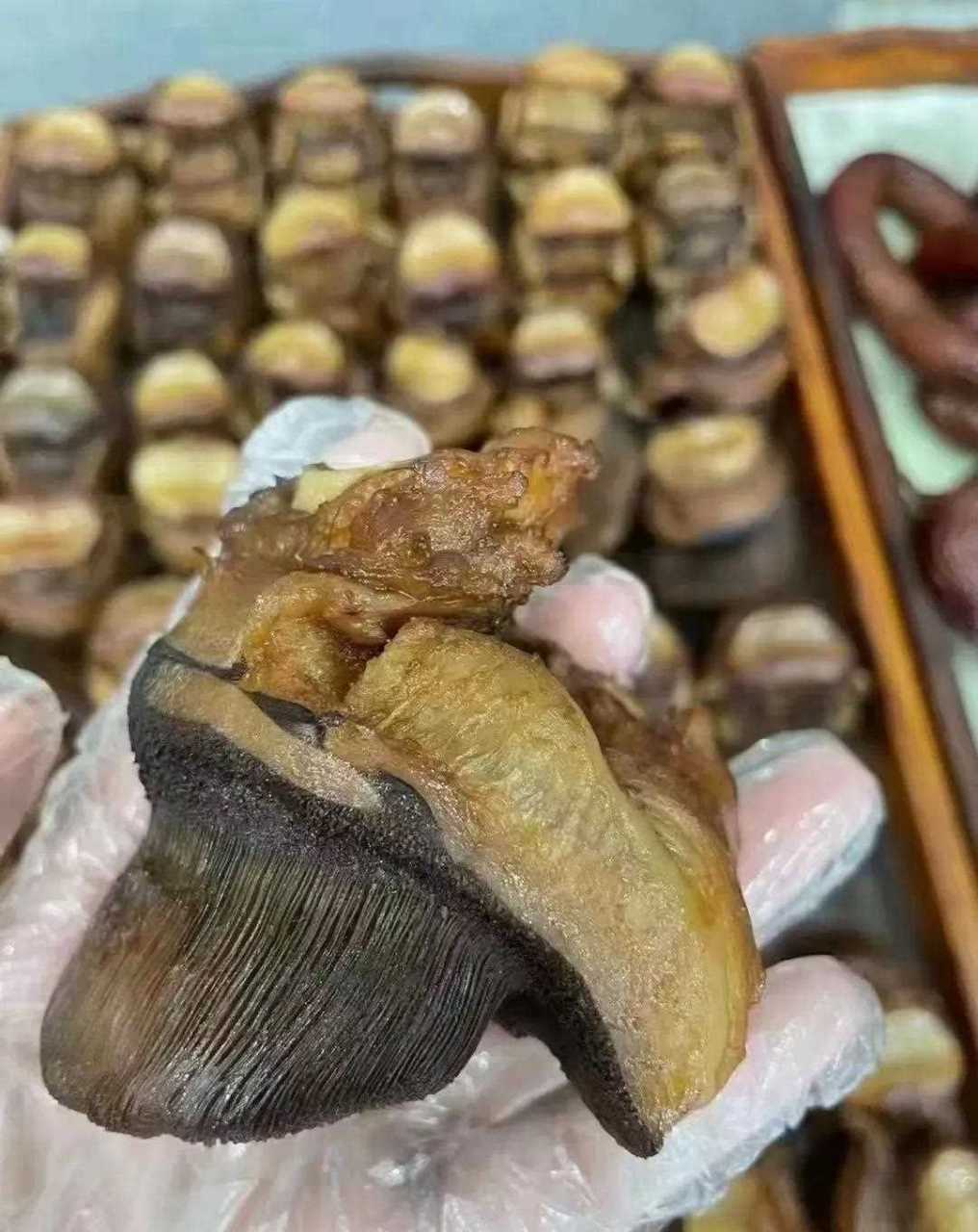 总看到朋友圈里有人卖酱驴蹄子,不知道驴蹄子好不好吃,有吃过的小伙伴