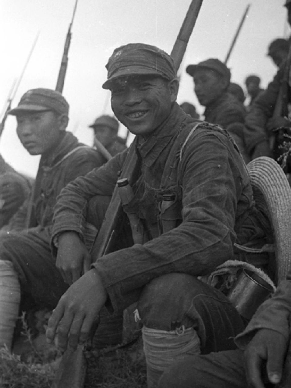 这张照片由美国摄影师哈里森61福曼拍摄, 拍摄时间:1944年 拍摄地点