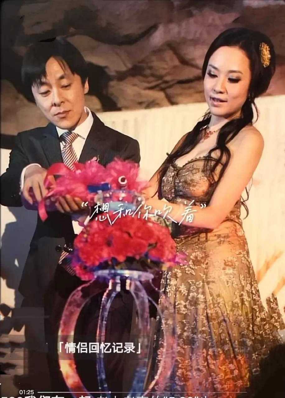 今天5,上海主持人张芳晒出了几张她和老公的合影,哈哈,看来再美的容颜