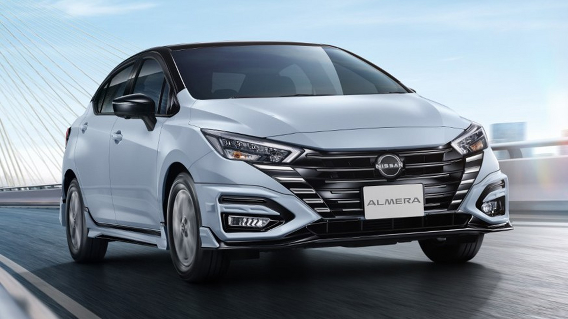 新款日产阳光轿车国外亮相,新车有一个新的进气格栅,其图案为细水平线