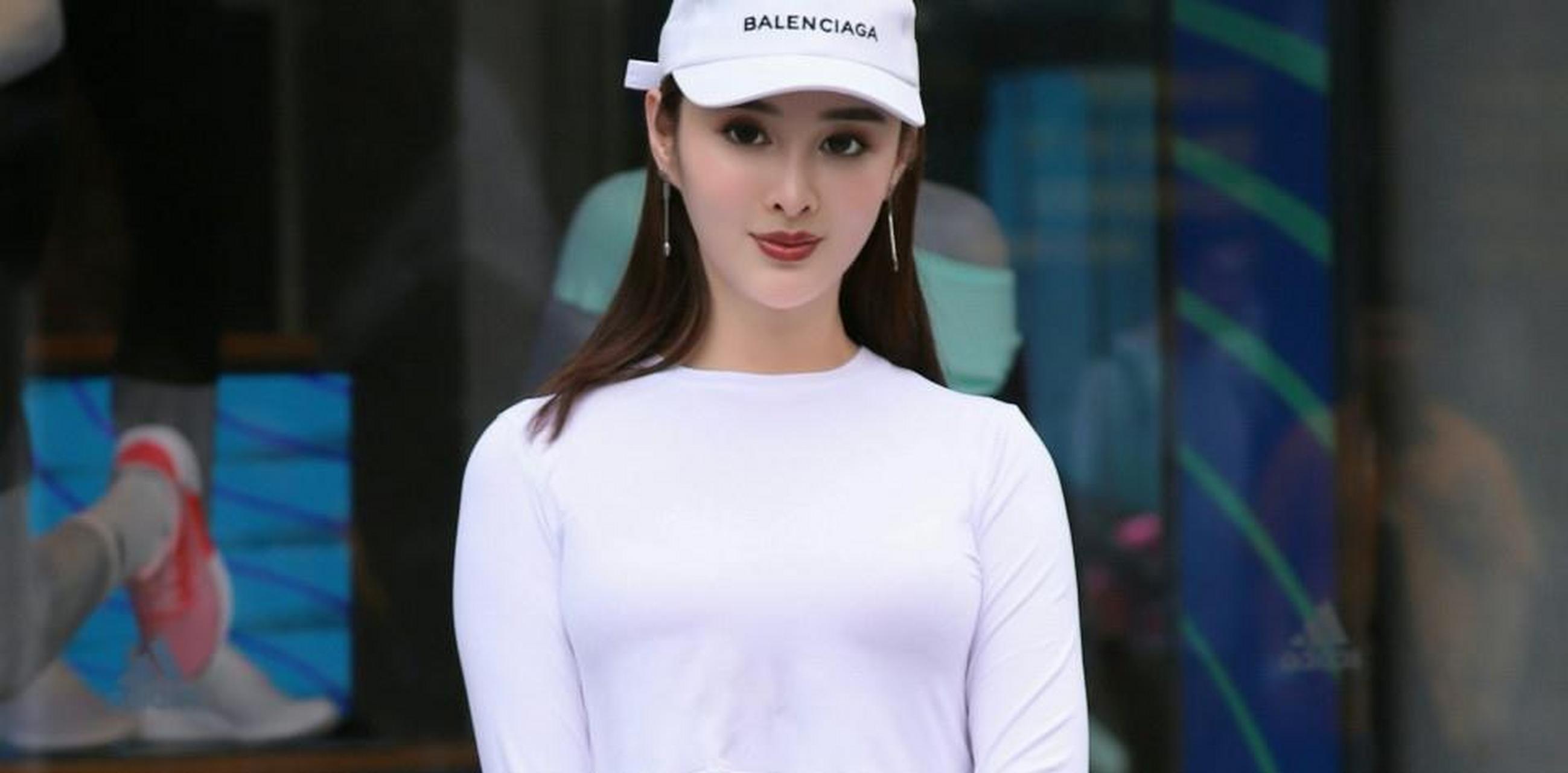 都说北京三里屯出美女,我好奇是不是真的,所以来转转