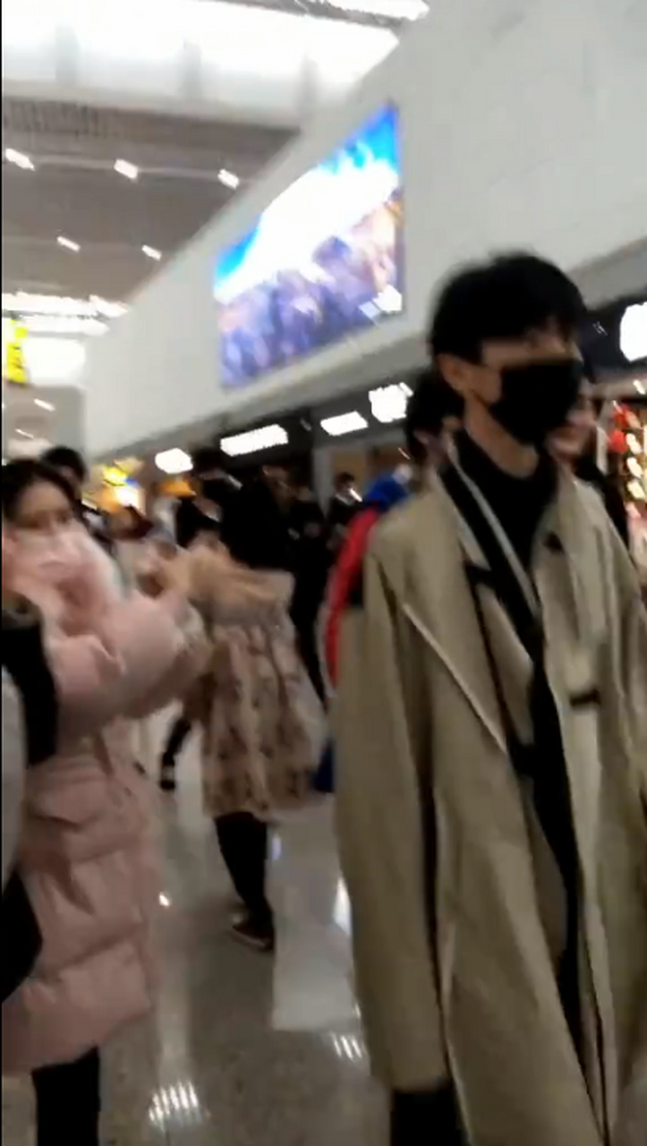 马嘉祺斥私生# 众所周知,私生不是粉,他们的种种行为已经严重影狭了