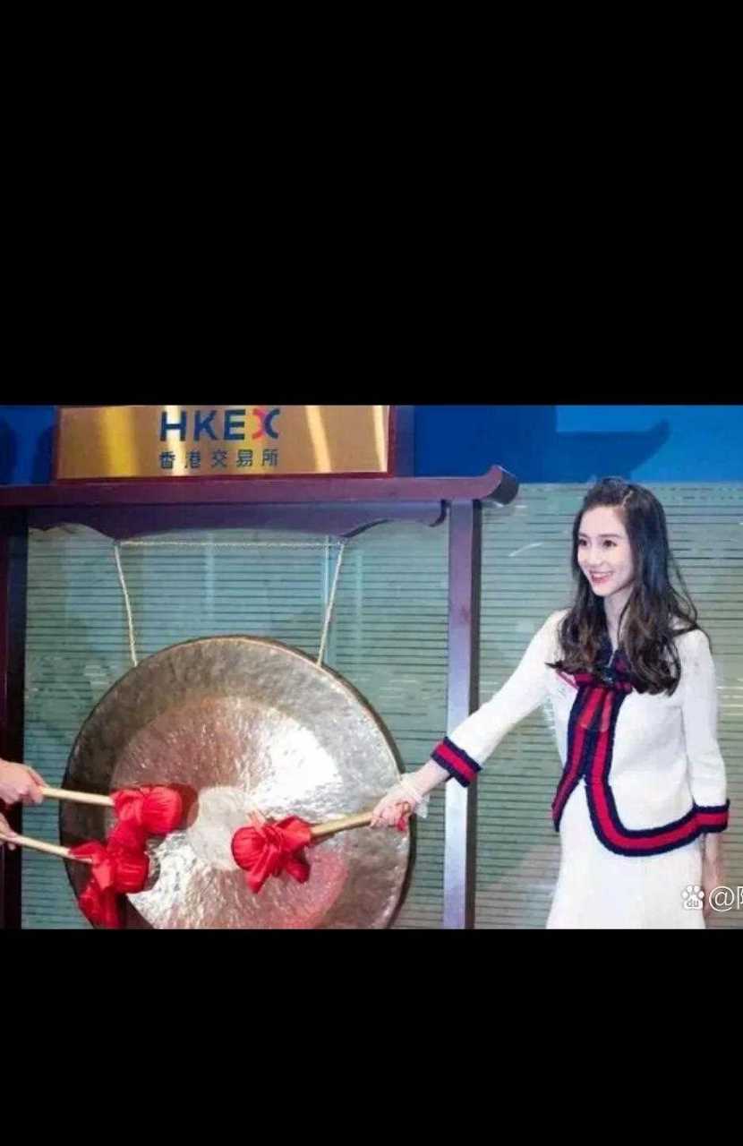 基本可以肯定,小海绵,就是,杨颖肚子生出来的.