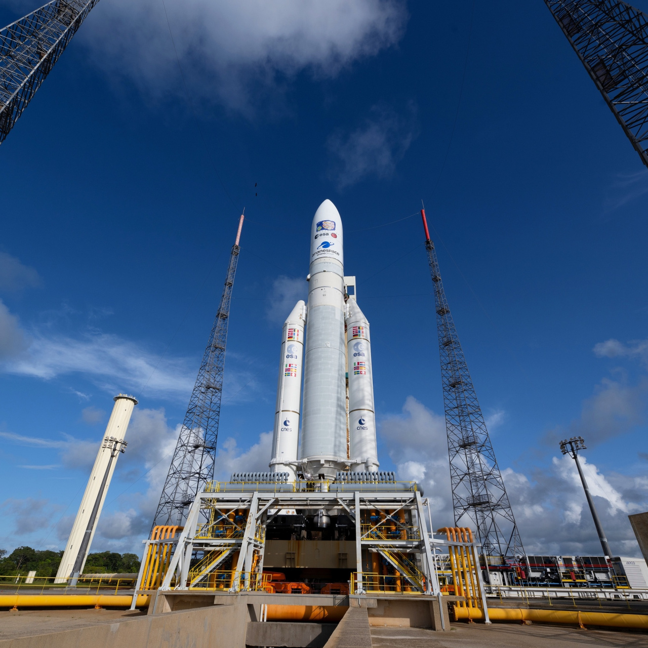 4月13日,阿丽亚娜5号火箭将搭载欧洲首个木卫探测器「木星水冰探测器