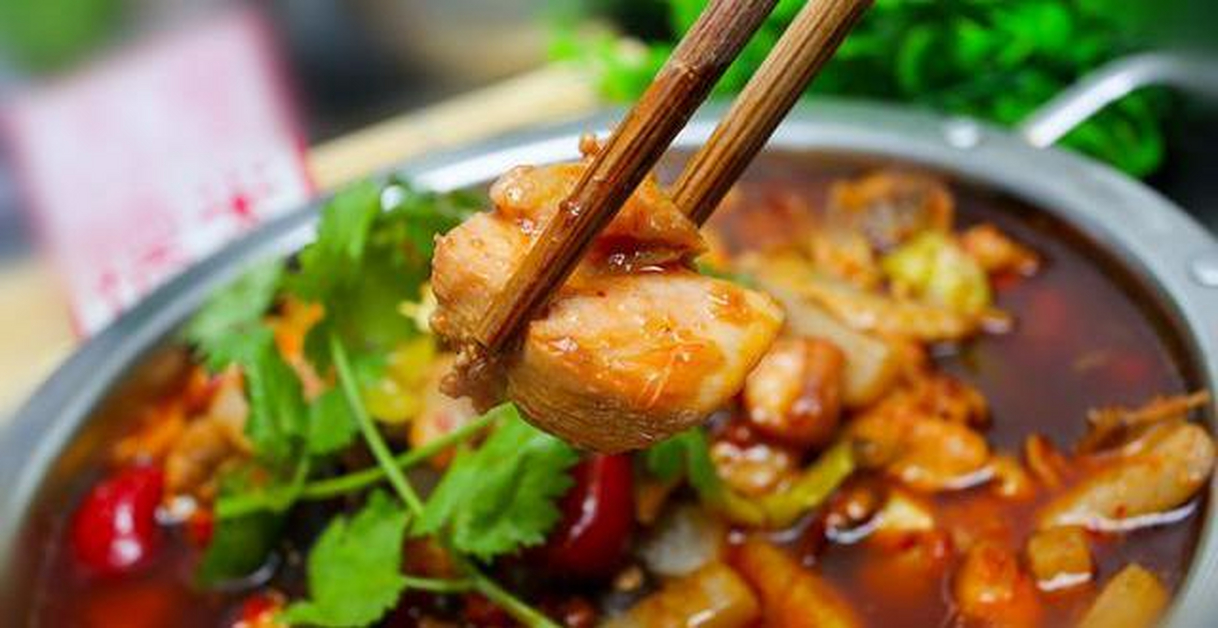 酸辣开胃的江阳酸辣鸡是四川人的最爱菜品之一,达州市名菜