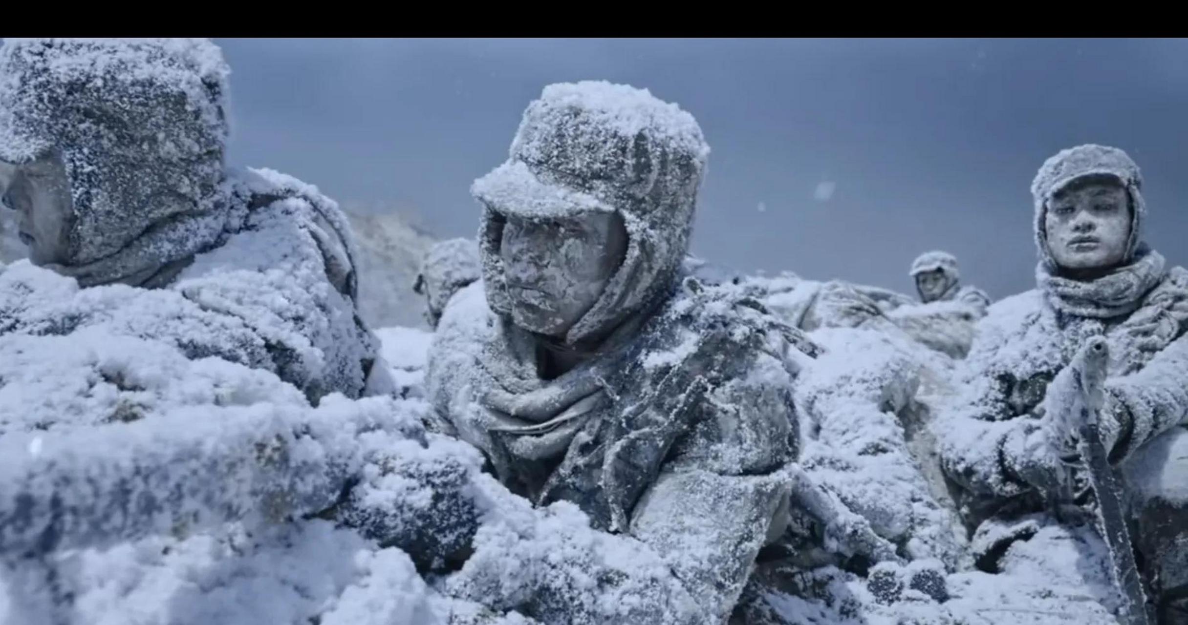 雪地里的战士图片