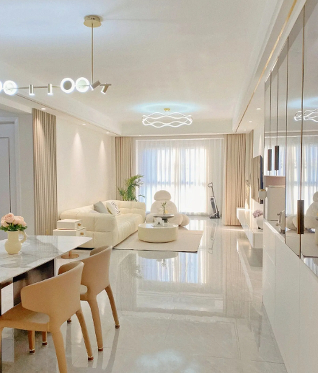 2023新款现代简约暖色风装修设计