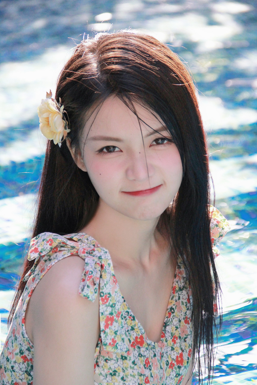 陈佳莹,你不会在偷偷喜欢我吧?#陈佳莹# #明星娱乐# #时尚