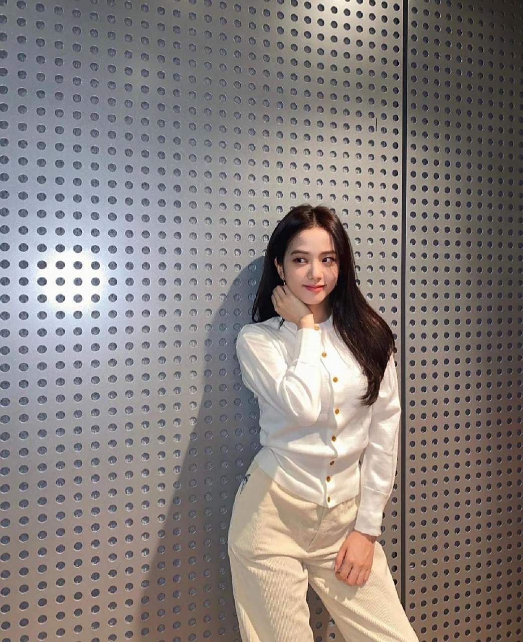 金智秀jisoo的私服穿搭分享  秀的这几套私服, 对大家的借鉴性还是蛮