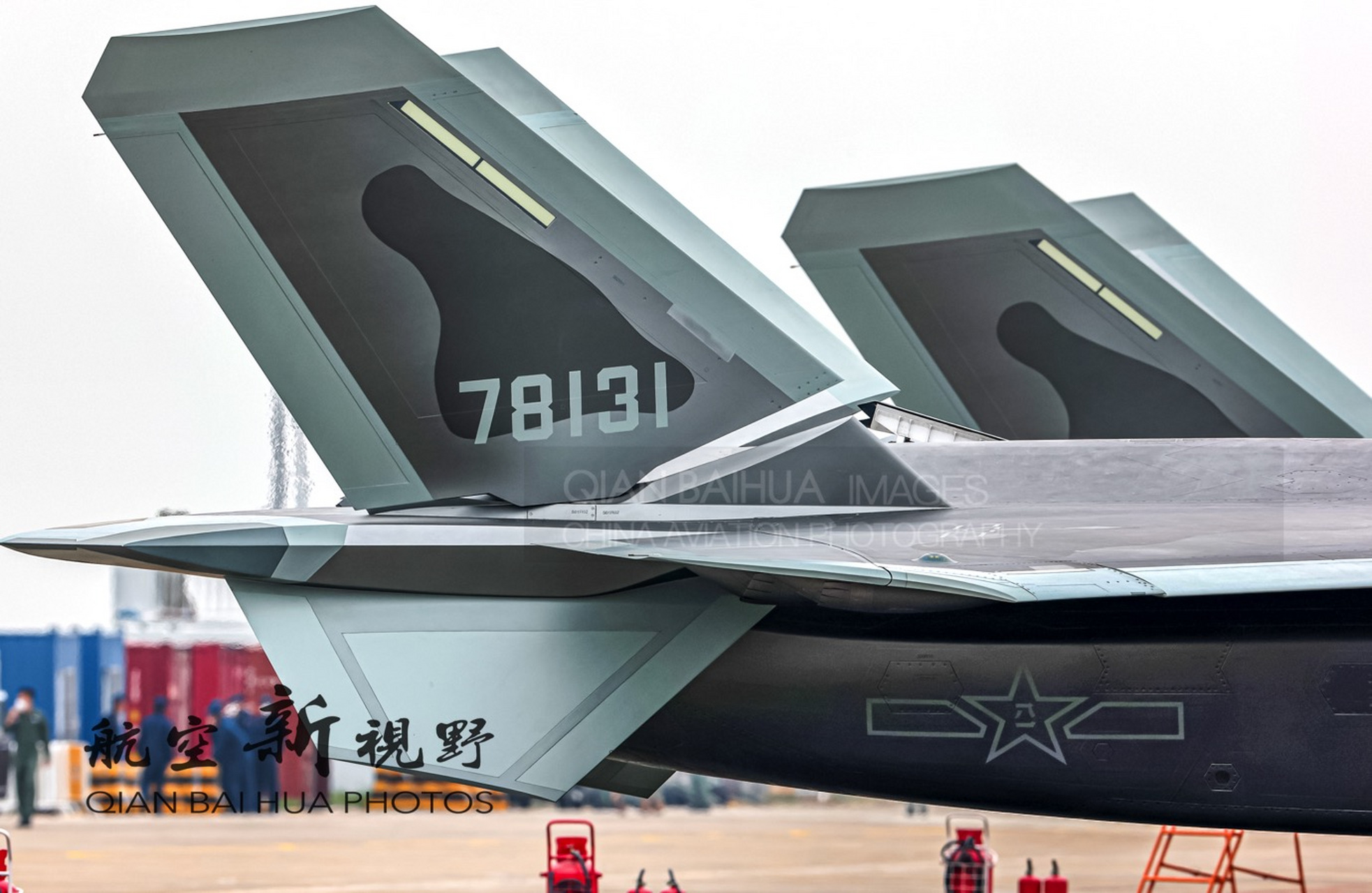 空军某部歼-10c战斗机垂直尾翼细节特写,空军某部歼-16战斗机垂直尾翼