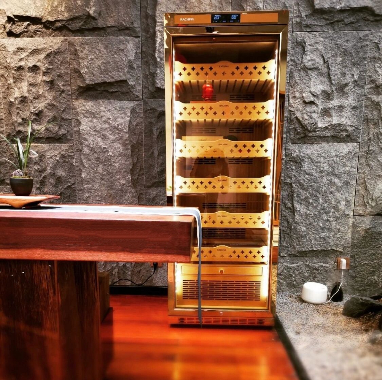 性价比超高的雪茄柜推荐