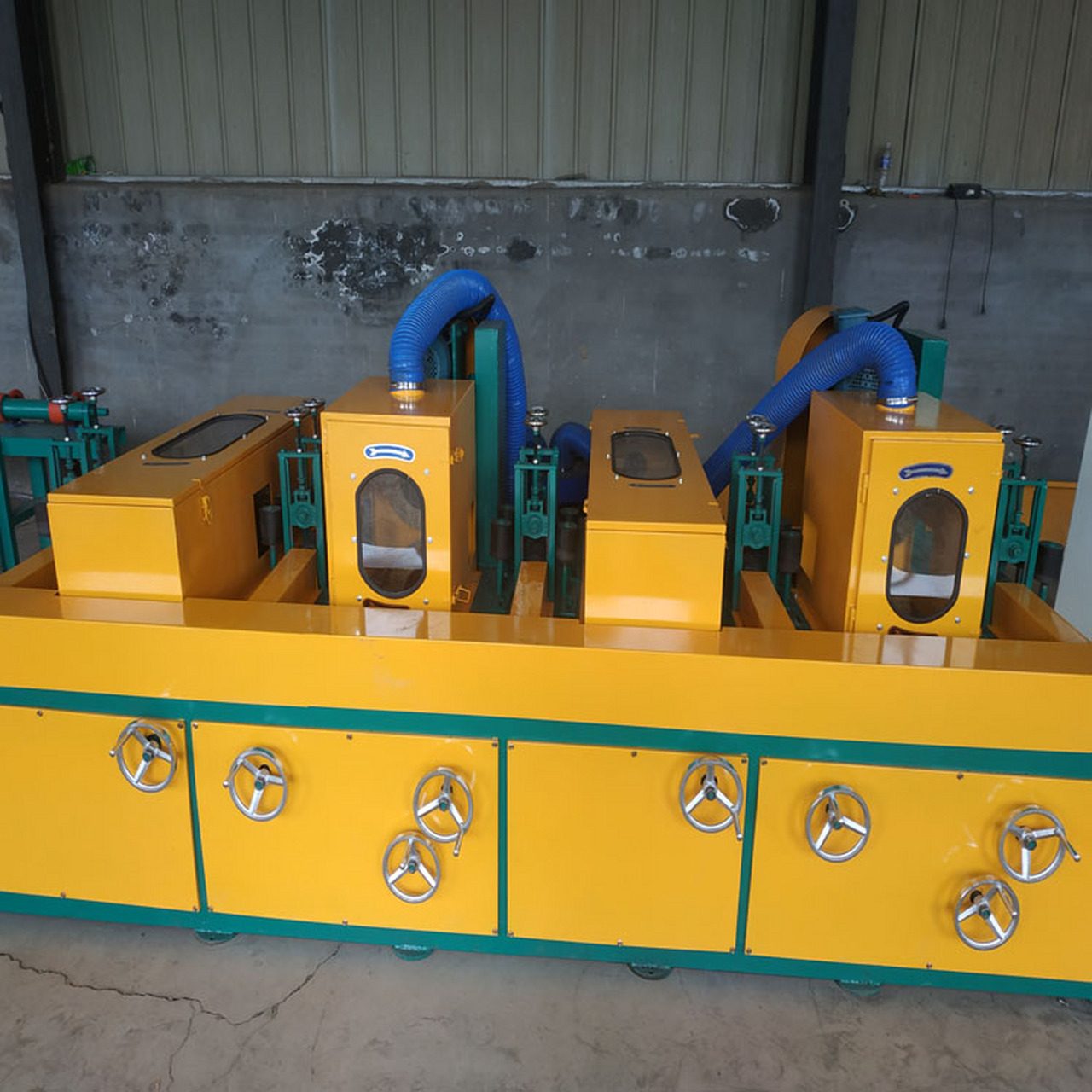 方管镜面除锈拉丝抛光机 #方管除锈机# 方管抛光机主要用于五金制造