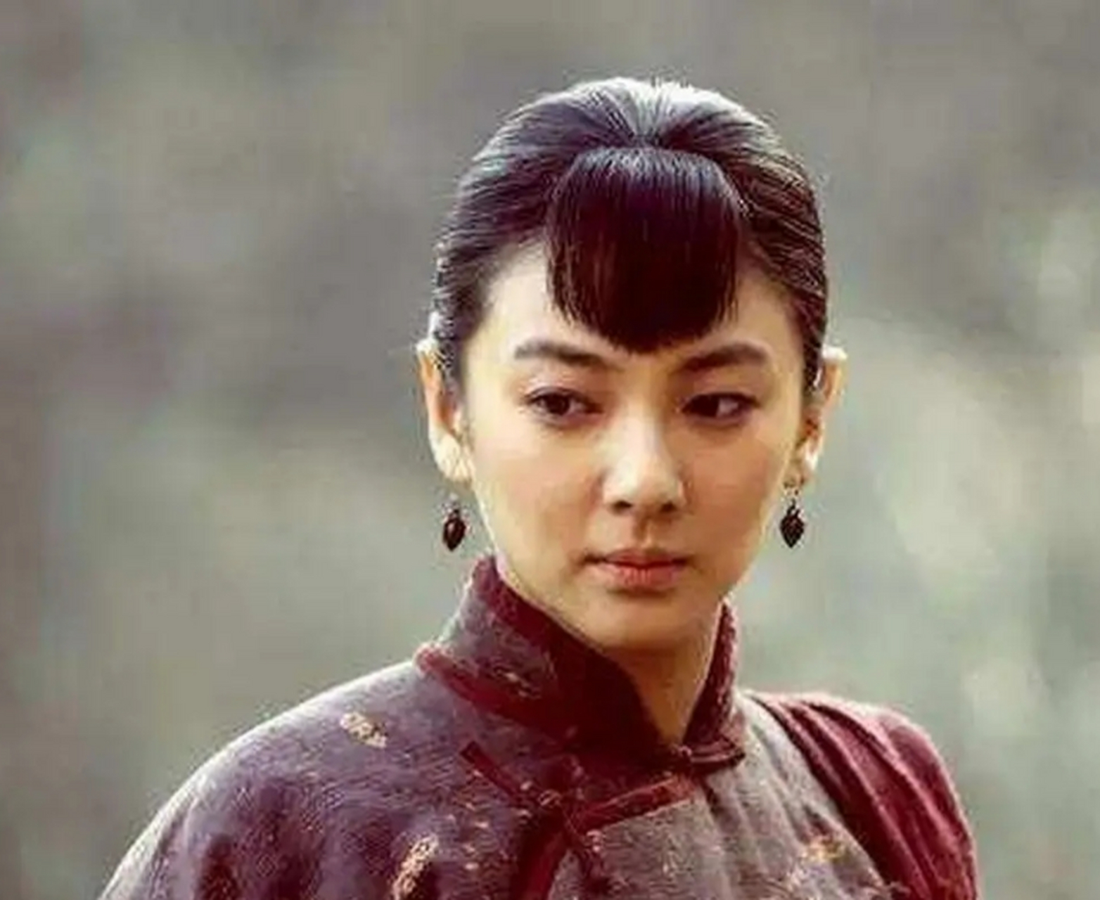 在演《白鹿原》中窑洞里的戏份时,她每天都与不同的男演员进行身体