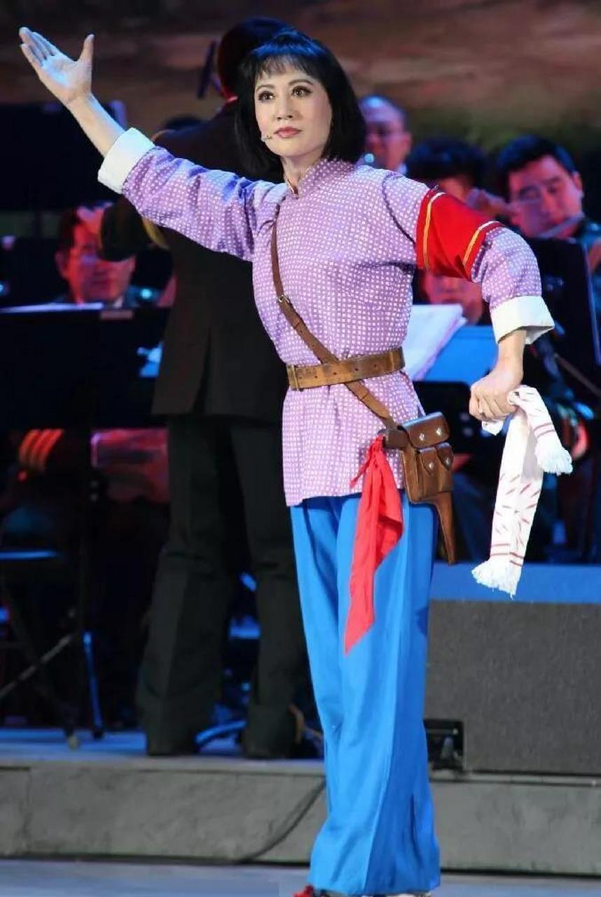 现代京剧《杜鹃山》 主人公:柯湘