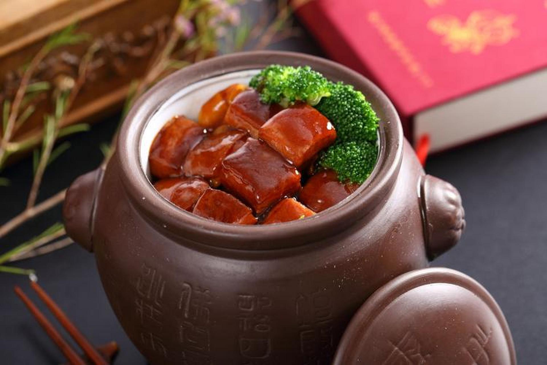 99坛子肉的做法99  99坛子肉,又称陕西坛子肉,是中国陕西省的