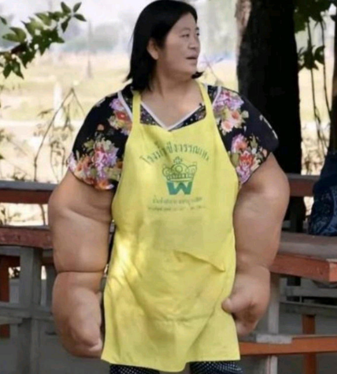 一定是我吃的菠菜不够多,大力水手不会骗人的