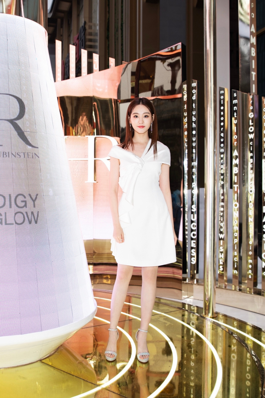 祝绪丹  美腿玉足合集[左捂脸]