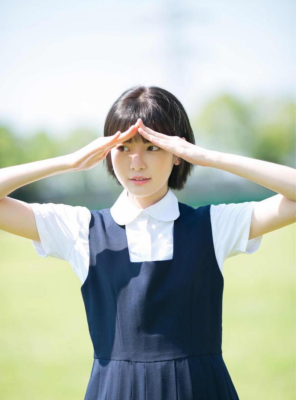 自然清纯日系美少女户外写真