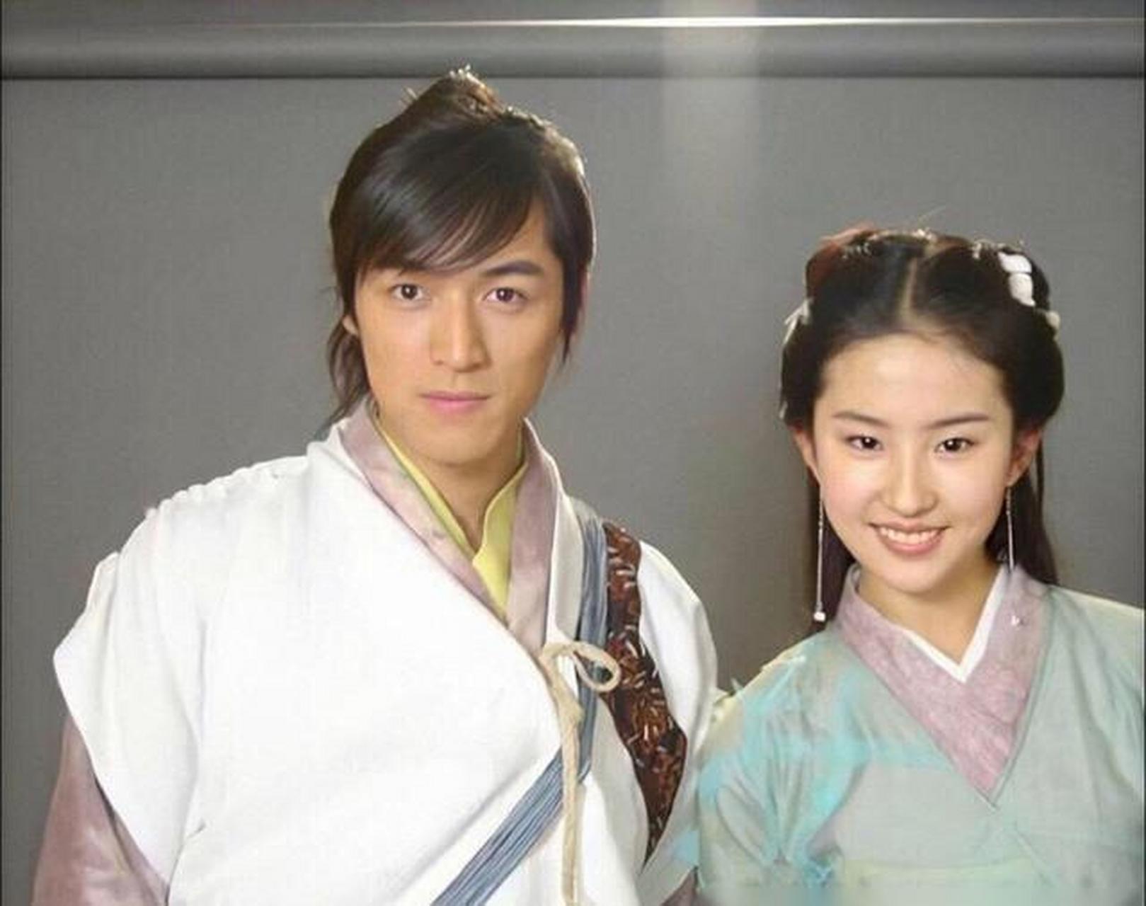 原来仙剑奇侠传一和仙剑奇侠传三都经历过角色调换,安以轩和刘品言